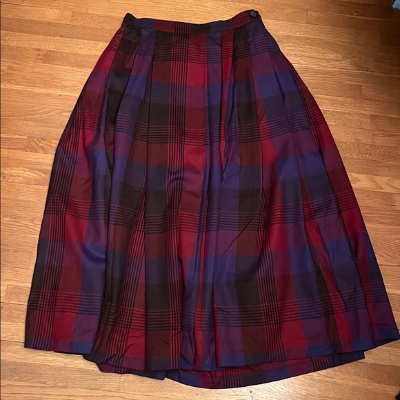 Vintage Perry Ellis Portfolio Plaid Wool Skirt - Picture 3 of 7